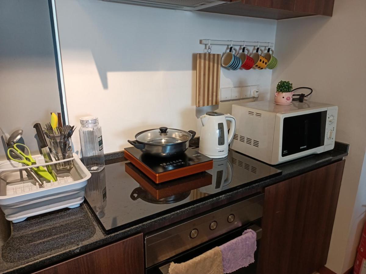 Cozy Seaview 5 Studio Apartment Tanjung Tokong Екстер'єр фото