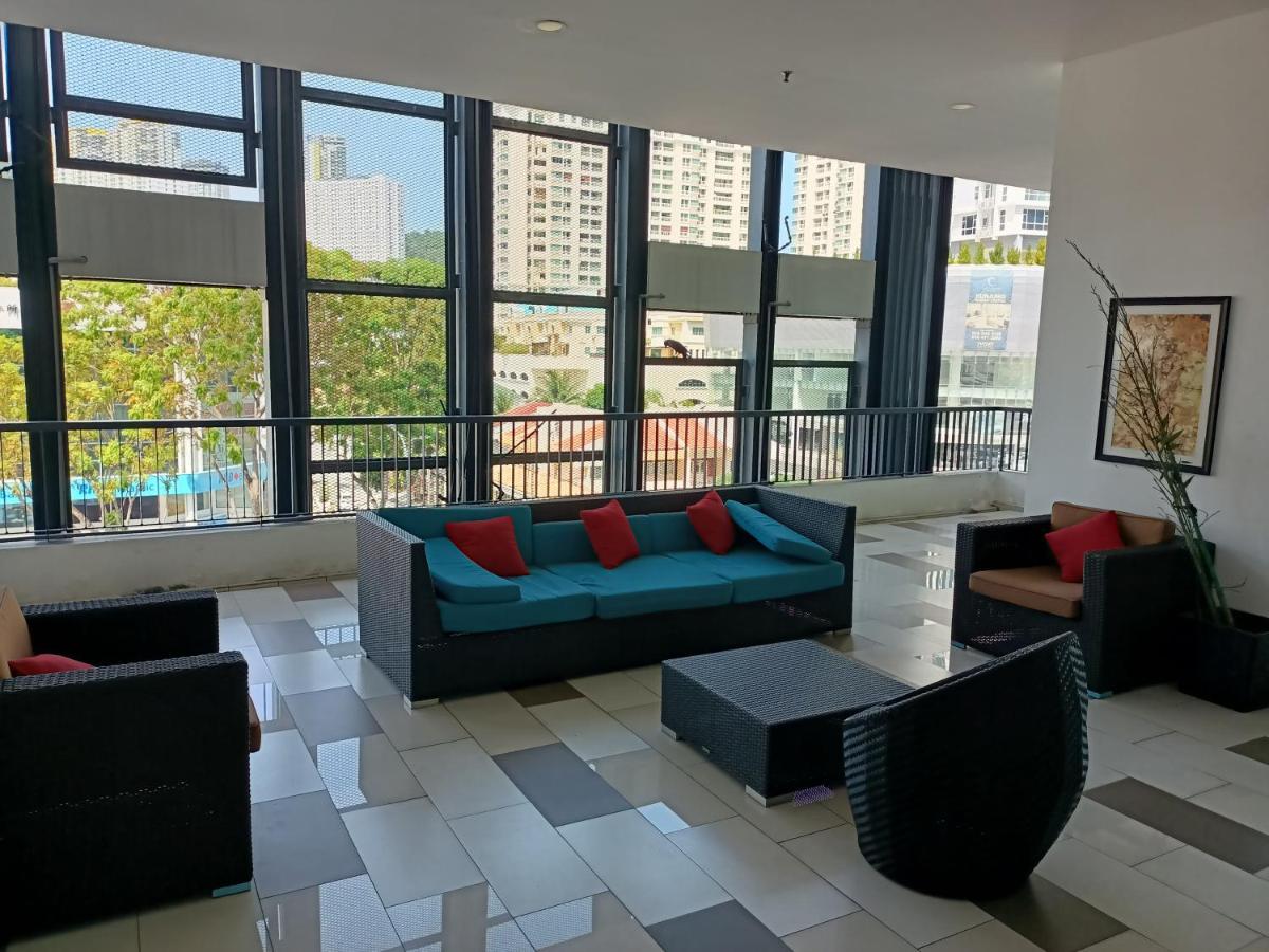Cozy Seaview 5 Studio Apartment Tanjung Tokong Екстер'єр фото