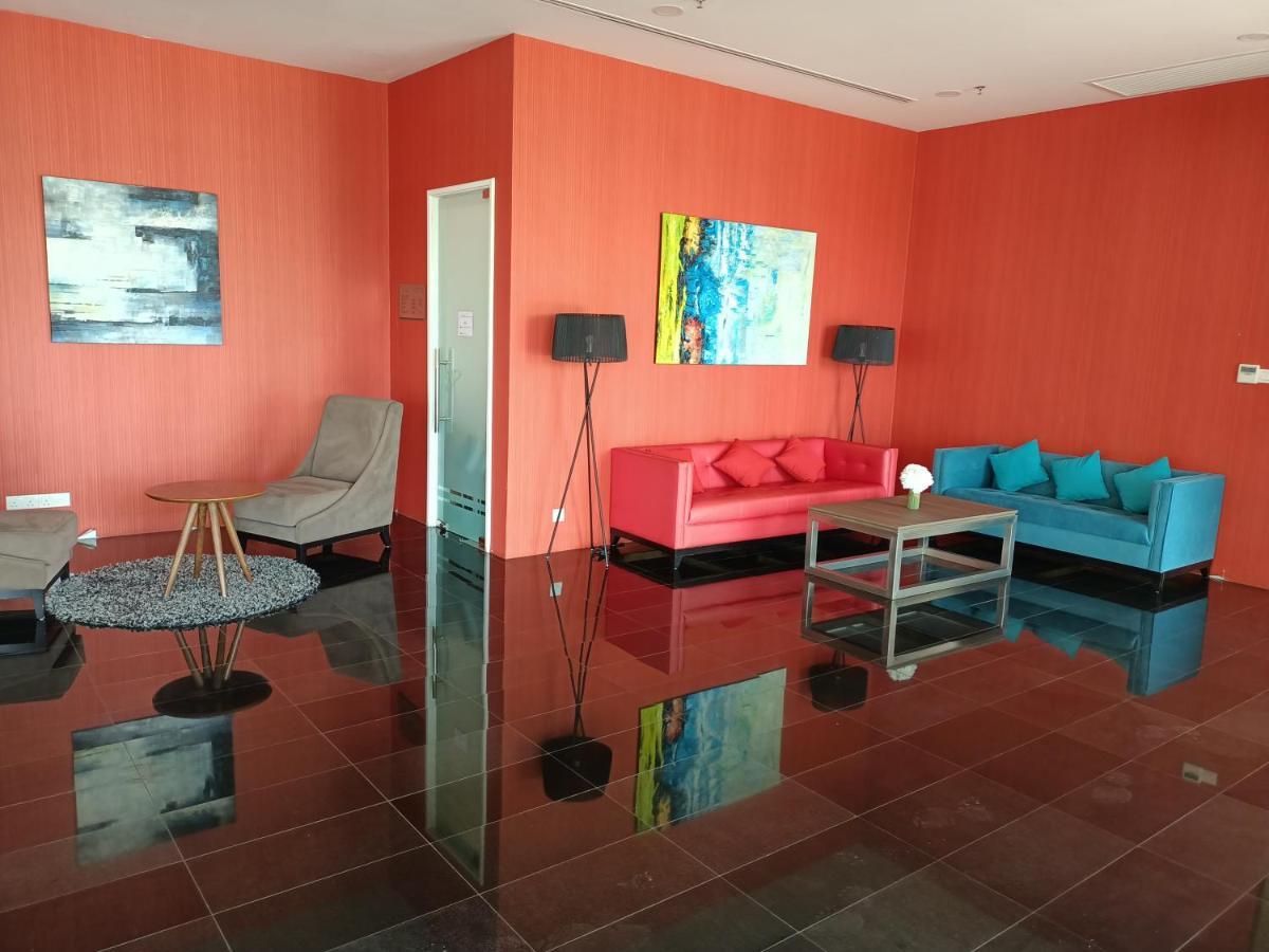 Cozy Seaview 5 Studio Apartment Tanjung Tokong Екстер'єр фото