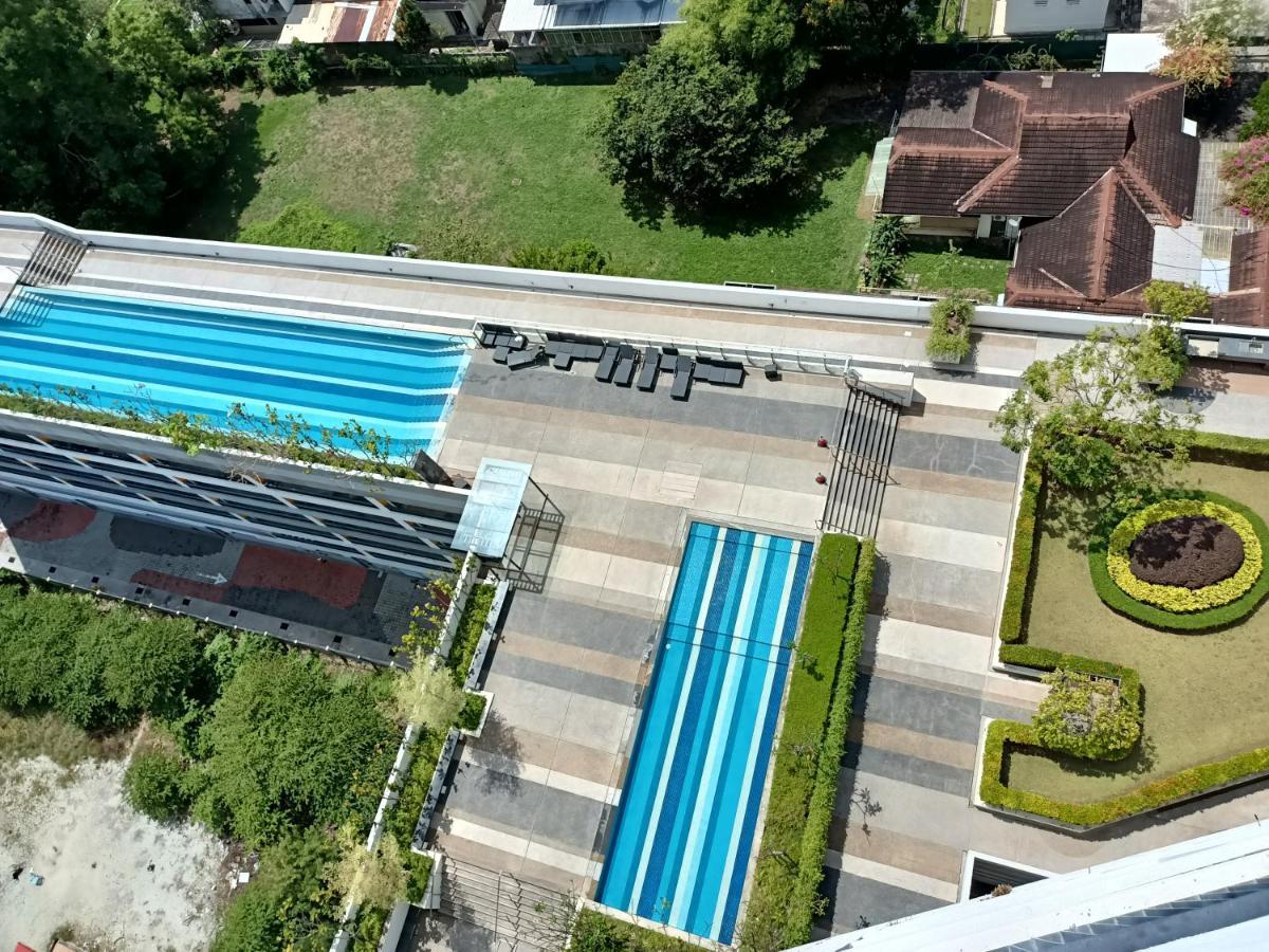Cozy Seaview 5 Studio Apartment Tanjung Tokong Екстер'єр фото